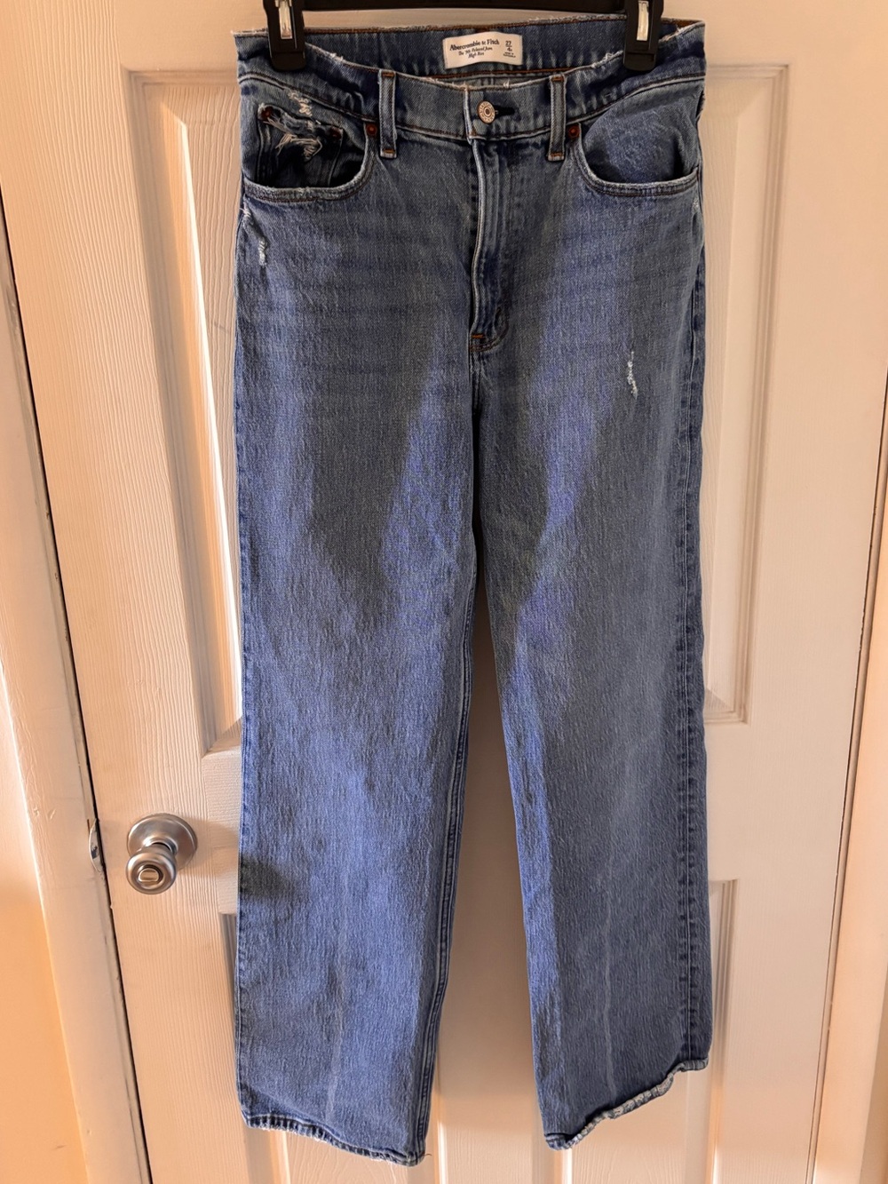 Abercrombie & Fitch Medium Blue Straight Jeans